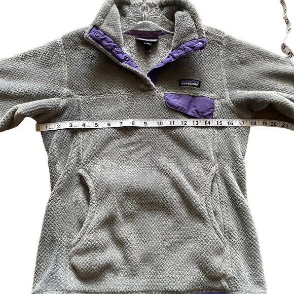 Patagonia Women's Re-Tool Snap-T Fleece Pullover Gray/Purple XS - Picture 3 of 5
